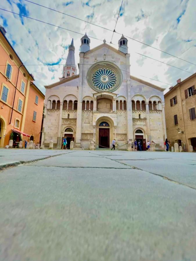Duomo 12 Apartment โมดินา ภายนอก รูปภาพ